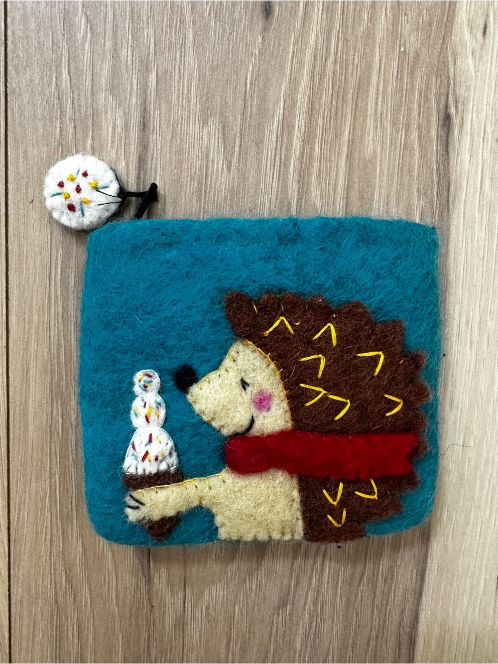 Wild Woolies dZi Handmade Felt Hungry Hedgehog Coin Purse Cottagecore Teal